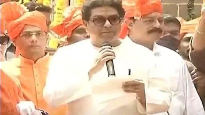 मनसे कार्यकर्त्यांनी राज ठाकरेंवर कारवाई केल्यास राज्य सरकारला आंदोलनाचा इशारा दिला