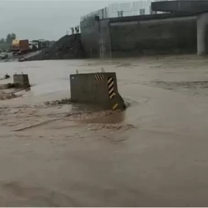 राज्यात अतिवृष्टीमुळे नुकसान