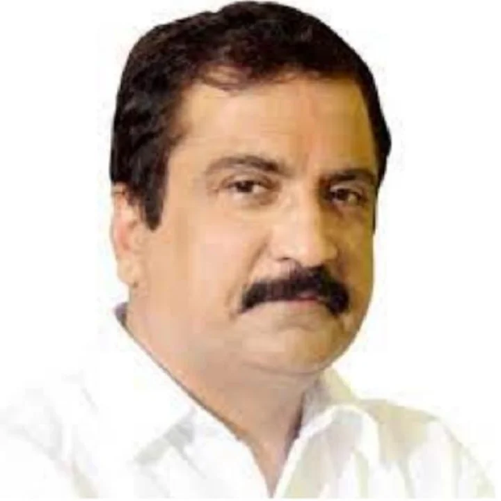 खोके बंद झाल्यावर बाप लेक सैरभैर झालेत