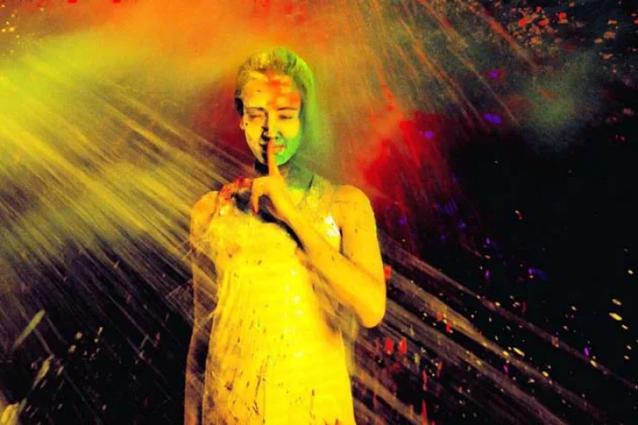 holi color