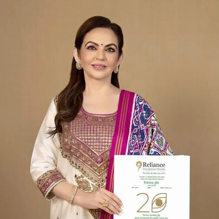 रिलायन्स फाऊंडेशन दृष्टीने असुरक्षित समुदायांच्या कल्याणाची 20 वर्षे पूर्ण केली, मराठीत सुरू केले ब्रेल वृत्तपत्र