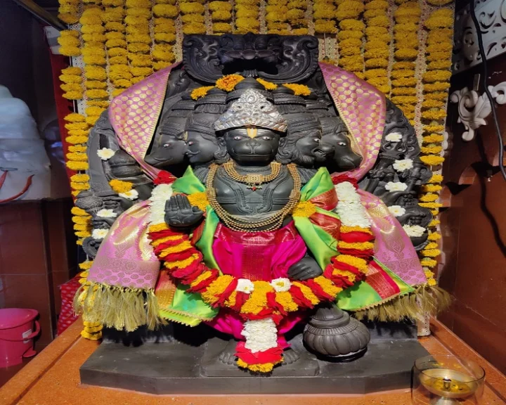 Hanuman Janmotsav   on Thursday at Shri Mangalgraha Temple Amalner