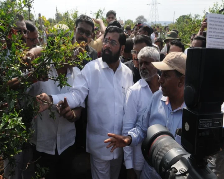 Chief Minister immediately visited Nashik gave patience to farmers
