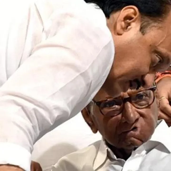 काका-पुतण्यांची ही आठवड्यातली दुसरी भेट होती, संभाषण 1 तास चालले पण स्टेजवर एकत्र बसले नाहीत