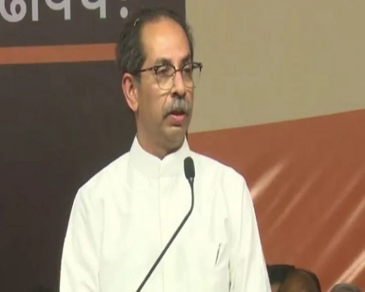 यवतमाळमध्ये बॅगची झडती घेतली म्हणून उद्धव ठाकरे संतापले