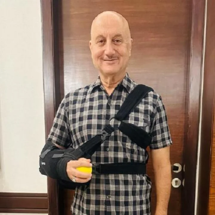 शूटिंगदरम्यान अनुपम खेर जखमी