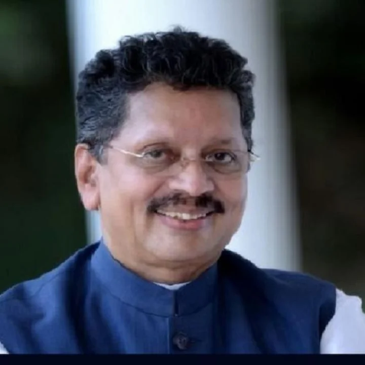 डॉ.रवींद्र शोभणे यांना विंदा करंदीकर जीवन गौरव तर मनोविकास प्रकाशन संस्थेस श्री.पु.भागवत पुरस्कार जाहीर-दीपक केसरकर