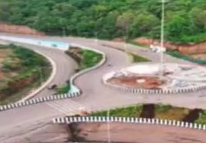 PUNE FLYOVER