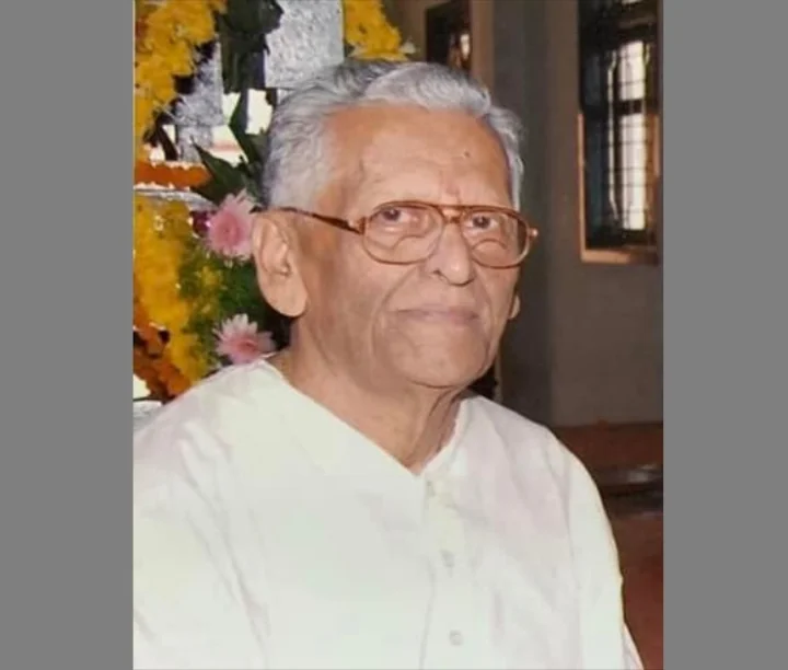 Girish Oak Father Death