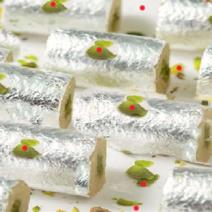 तुम्ही जास्त गोड खाता का? जास्त गोड खाण्याचे दुष्परिणाम जाणून घ्या