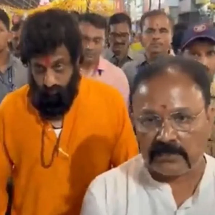 टेंभी नाक्यावर धर्मवीर आनंद दिघे अवतरले