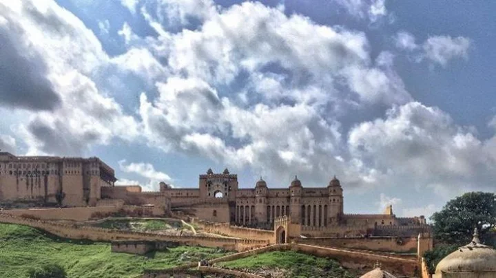 Year Ender 2024: भारतातील सुंदर ठिकाणे जी सेलिब्रिटींची पहिली पसंती ठरली