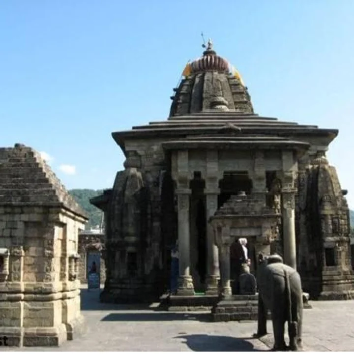 रावणाने स्थापित केलेले शिवलिंग, बैजनाथ शिव मंदिर पालमपूर हिमाचल प्रदेश