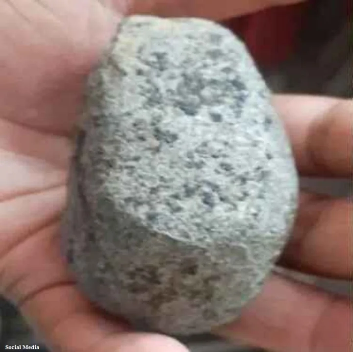 बीडमध्ये उल्कापिंडासारख्या वस्तू पडल्या