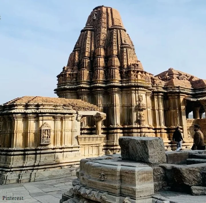 Sas-bahu temple