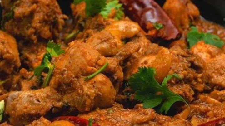 Chicken Sukka स्वादिष्ट चिकन सुक्का रेसिपी