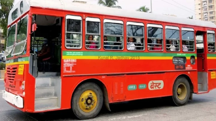 मराठा आरक्षण आंदोलनामुळे बंद असलेली बेस्ट बस सेवा चार दिवसांनी सीएसएमटीहून पूर्ववत