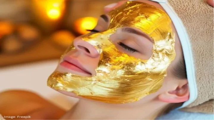 golden face mask