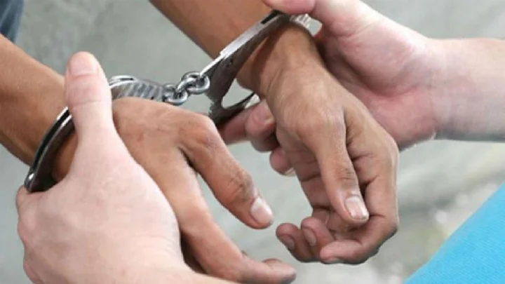 लोणीकंद येथे अफू विक्री करणाऱ्याला पोलिसांनी अटक केली