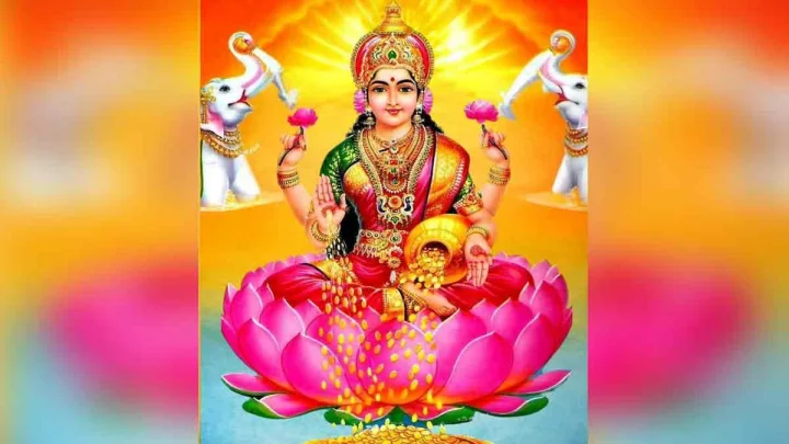 Diwali 2025: दिवाळीच्या पूजेसाठी देवी लक्ष्मीची प्रतिमा निवडताना, या 4 गोष्टी लक्षात ठेवा. नियम जाणून घ्या
