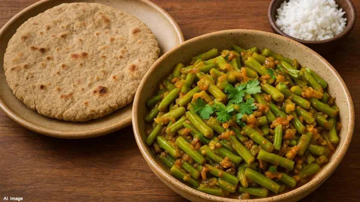 वसुबारस निमित्त घरी झटपट बनणार बाजरीची भाकरी आणि गवारीची भाजी