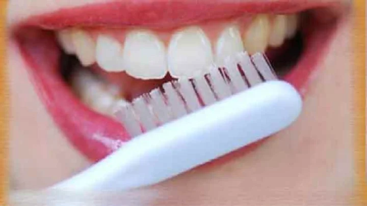 Health benefits of brushing at night