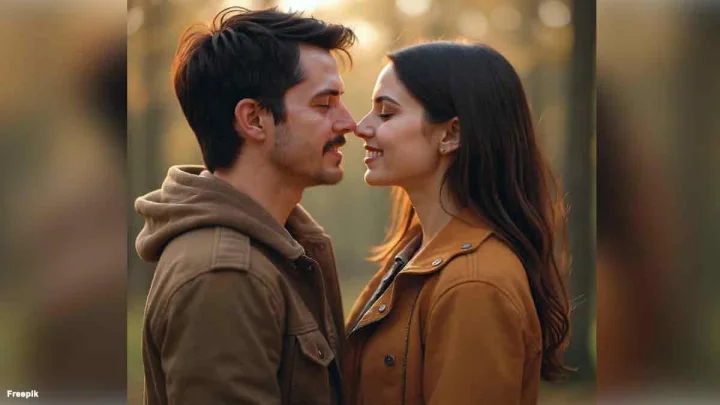 पहिल्यांदा शारीरिक संबंध ठेवताना या 10 आवश्यक गोष्टी लक्षात ठेवाव्यात