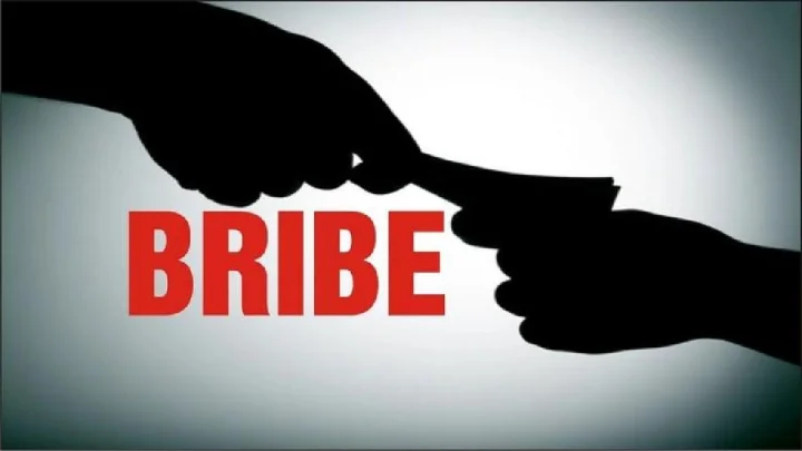 जालना महानगरपालिकेच्या आयुक्तांना 10 लाख रुपयांची लाच घेताना रंगेहाथ अटक