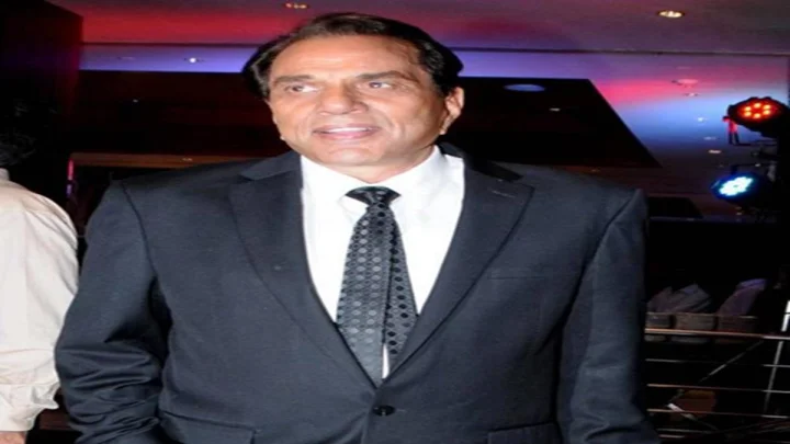 ज्येष्ठ अभिनेते धर्मेंद्र हॉस्पिटलमध्ये दाखल