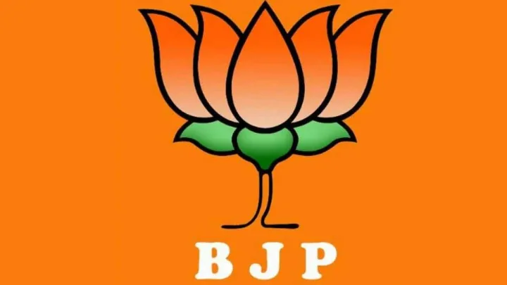 Major rebellion in the BJP! Senior leaders submit mass resignations ahead of civic elections in Maharashtra