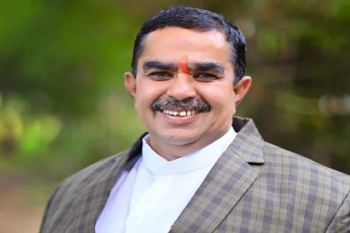 Dinkar Patil joins BJP