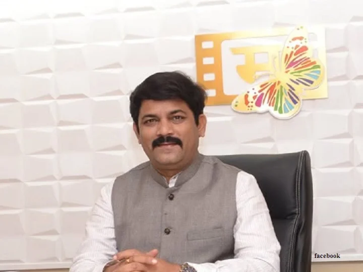 अखिल भारतीय मराठी चित्रपट महामंडळ निवडणूक : मेघराज राजेभोसले यांचा विजय; वर्षा उसगावकर बिनविरोध निवडून आल्या