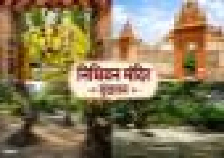 भगवान श्रीकृष्णाचे चमत्कारी मंदिर; रहस्यमयी निधीवन जिथे मंदिराचे दरवाजे आपोआप उघडतात आणि बंद होतात