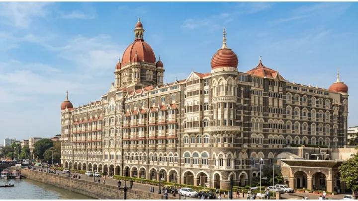 मुंबईतील ताज हॉटेलला २२ कोटी रुपयांची नोटीस; पुढील आठवड्यात अंतिम निर्णय!
