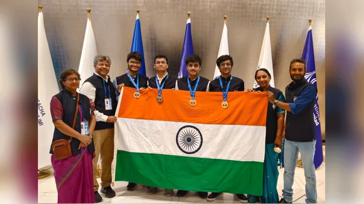 Olympiad 2026: भारतीय विद्यार्थ्यांची सुवर्ण भरारी! फिजिक्स, बायोलॉजी अन् केमिस्ट्रीत पटकावली पदके