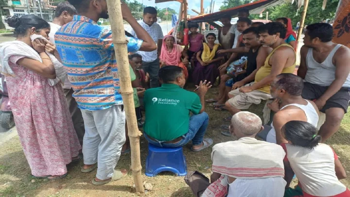 रिलायन्स फाऊंडेशनकडून आसाम पूरग्रस्तांच्या मदतीसाठी २१ कोटी रुपयांची देणगी