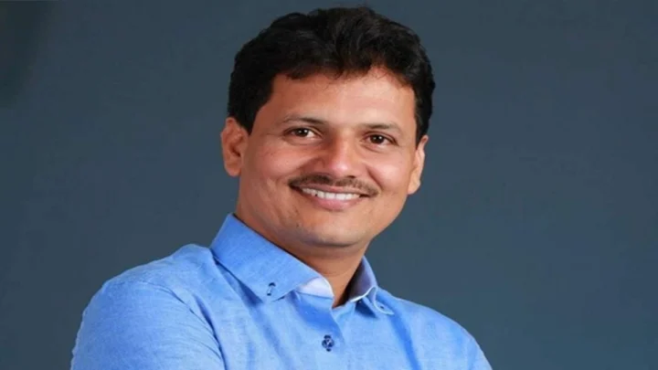 महाराष्ट्रातील आरोग्य कर्मचाऱ्यांसाठी नवीन प्रशिक्षण धोरण लागू; मंत्री प्रकाश आबितकर यांची घोषणा