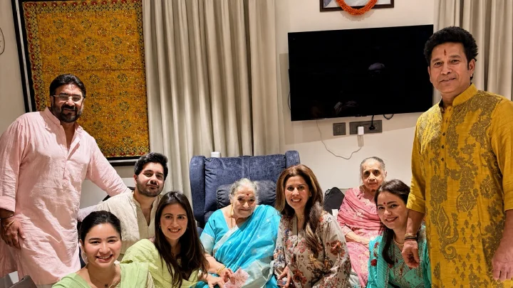 सचिन तेंडुलकरने साजरा केला आईचा वाढदिवस; कुटुंबासोबत होणारी सून सानिया चंडोकही दिसली एकत्र