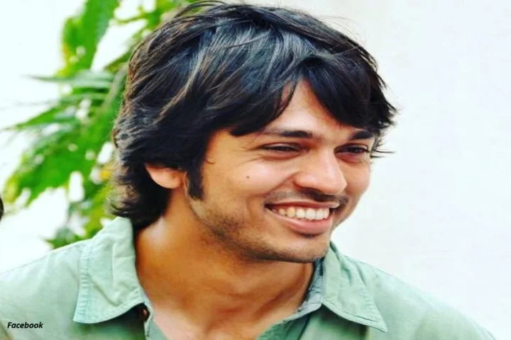 मराठी प्रसिद्ध अभिनेता ललित प्रभाकरने 'प्रहार' चित्रपटात कसाबची भूमिका साकारून सर्वांचे लक्ष वेधले