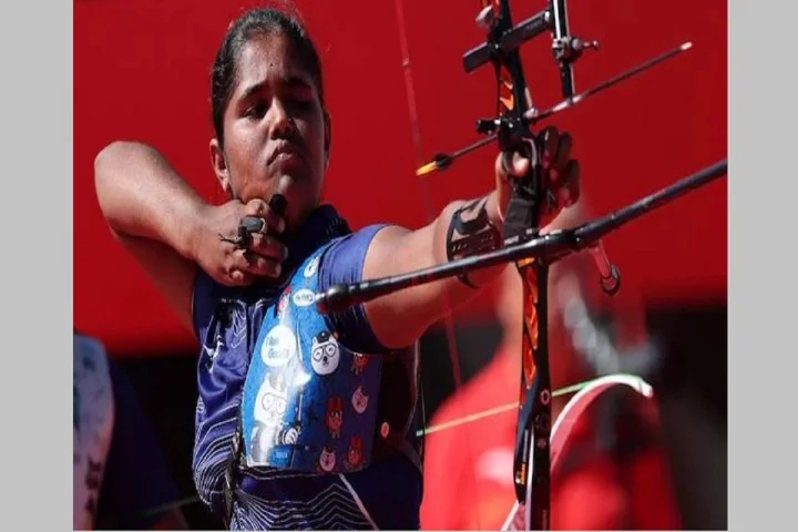 भारतीय तिरंदाज कुमकुम मोहोडने महिलांच्या वैयक्तिक रिकर्व्ह प्रकारात सुवर्णपदक जिंकून इतिहास रचला