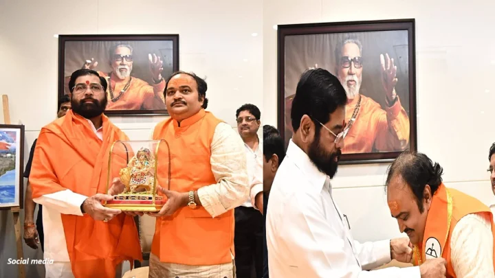 उद्धव ठाकरे यांना सोडून आनंद दुबे यांनी एकनाथ शिंदे यांच्या उपस्थितीत अधिकृतपणे शिवसेनेत प्रवेश केला