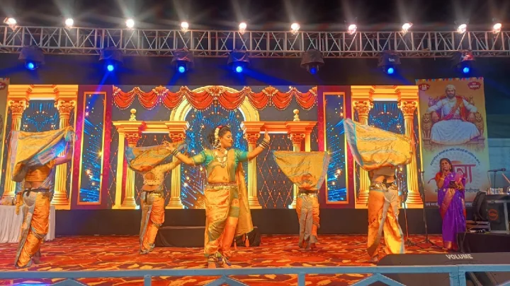 मराठी खाद्यसंस्कृतीच्या मेजवानीने 'जत्रे'चा शुभारंभ झाला