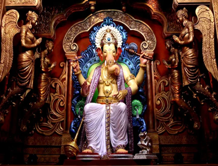लागबाग राजा