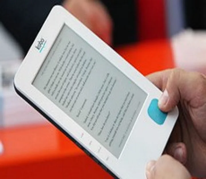 பல்கலைக்கழகங்களில் ரூ.1.86 கோடி செலவில் மின்னணு நூலகங்கள்