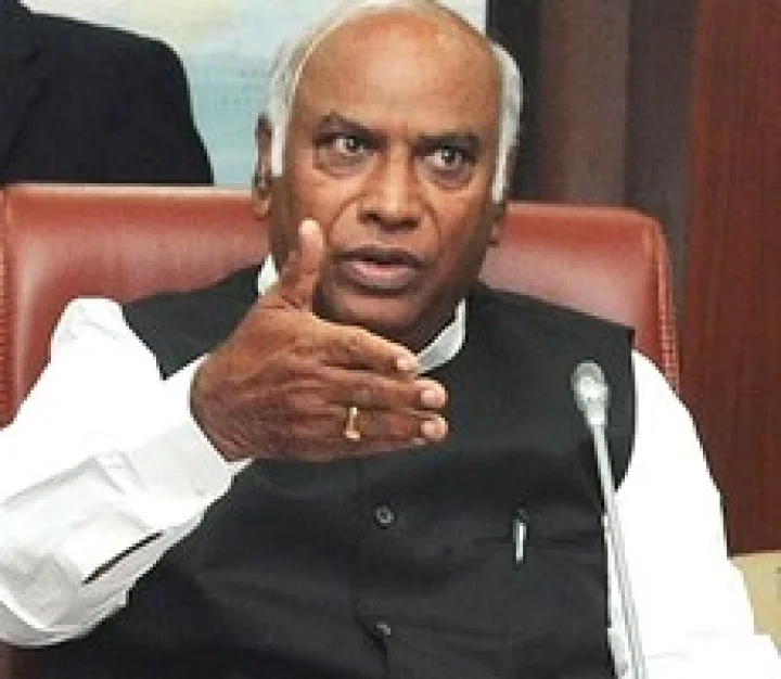 ஏழைகளுக்கு உதவாத மத்திய பட்ஜெட்: காங்கிரஸ் கடும் கண்டனம்