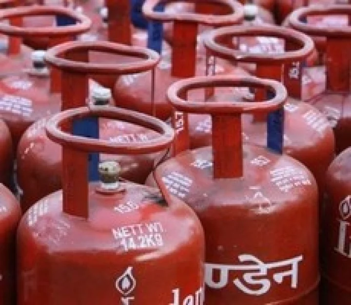 மானிய விலை சிலிண்டர்