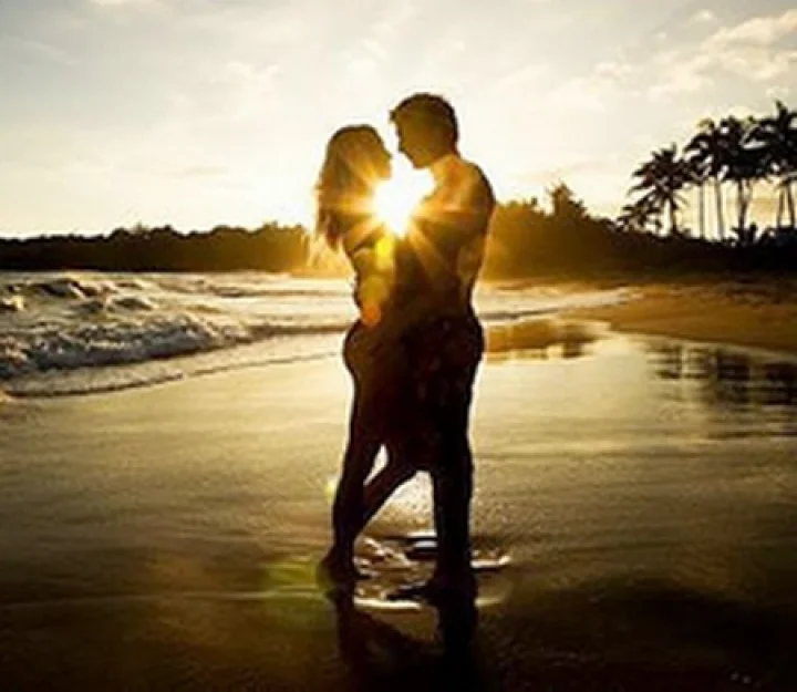 Valentine Day કેવી રીતે બનશો છોકરીઓના મનપસંદ બોયફ્રેંડ ?