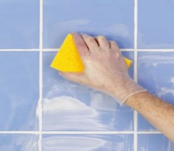 டைல்களை சு‌த்த‌ப்படு‌த்த