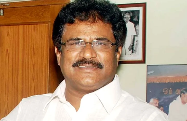 தேர்தல் பிரசாரத்தின் போது திருநாவுக்கரசர் திடீரென மயக்கம்