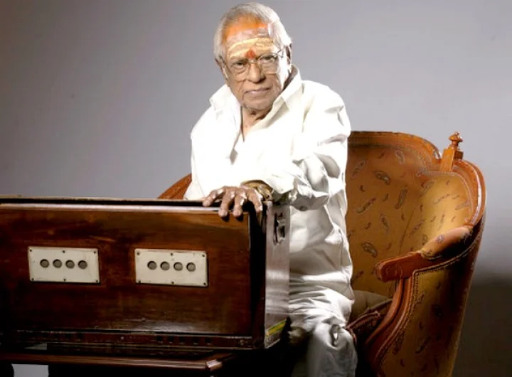 தமிழகம் - 2015: மெல்லிசை மன்னர் எம்.எஸ்.விஸ்வநாதன் காலமானார்